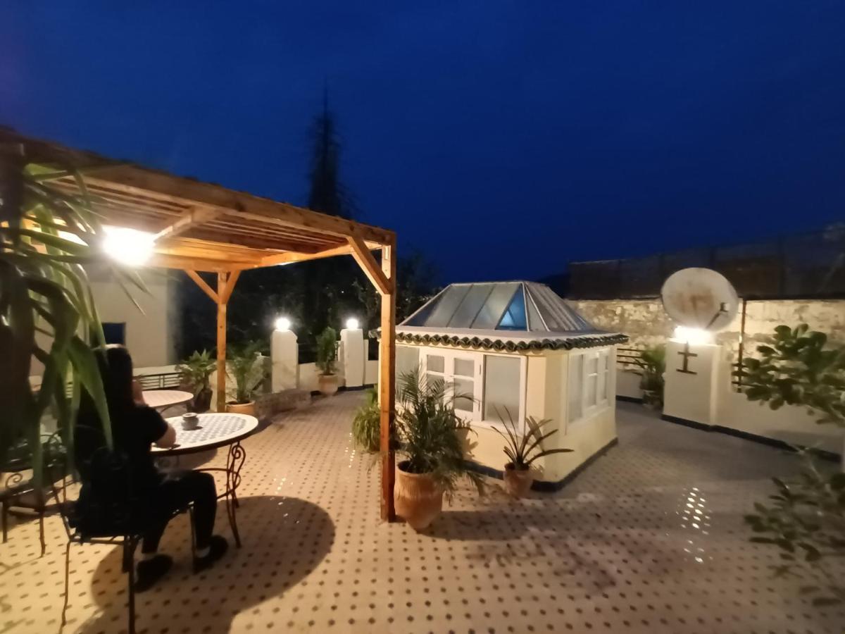 Riad Avec Terrasse Privee Et Piscine Partagee A 300M Fes Ngoại thất bức ảnh
