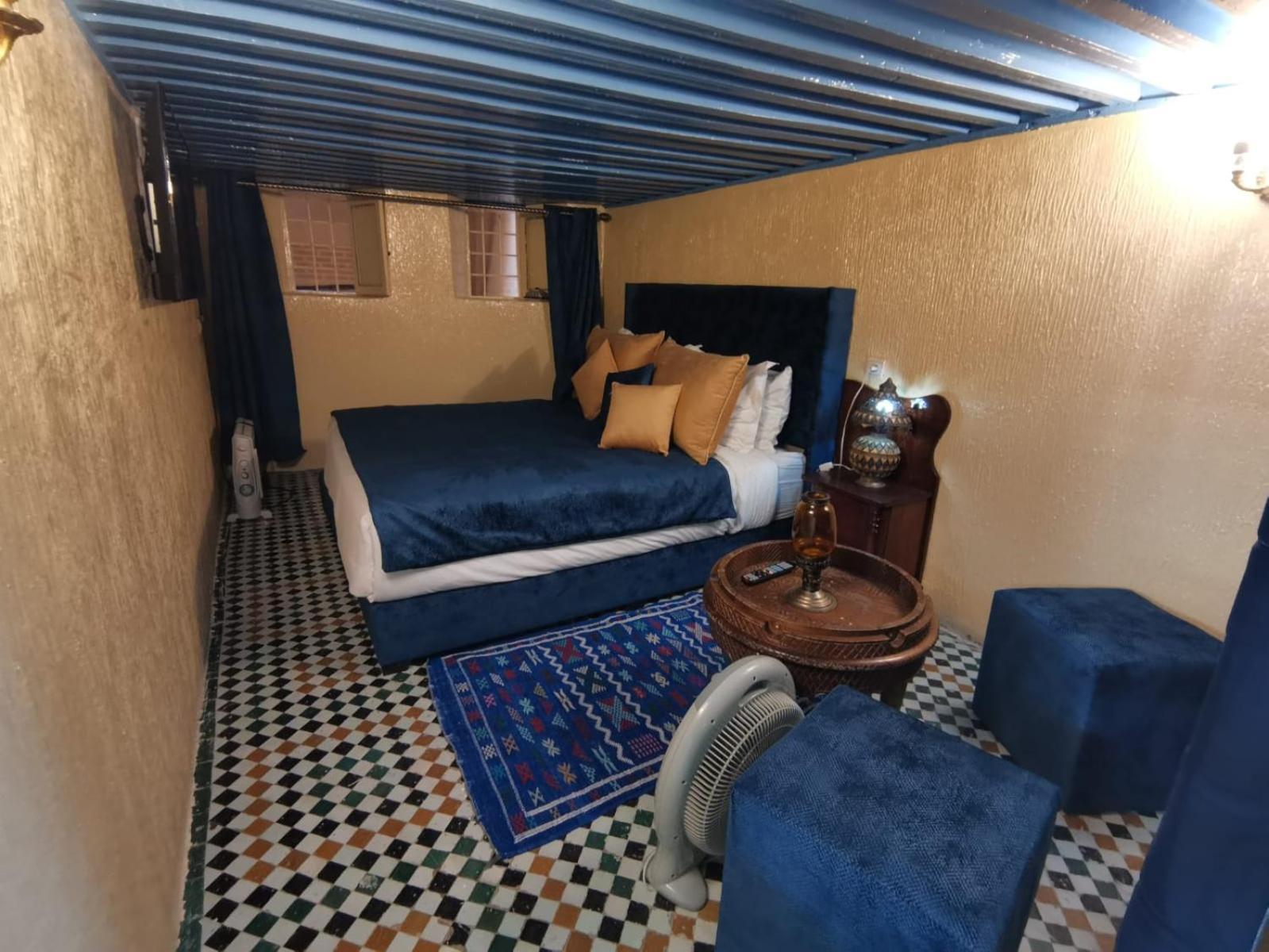 Riad Avec Terrasse Privee Et Piscine Partagee A 300M Fes Ngoại thất bức ảnh