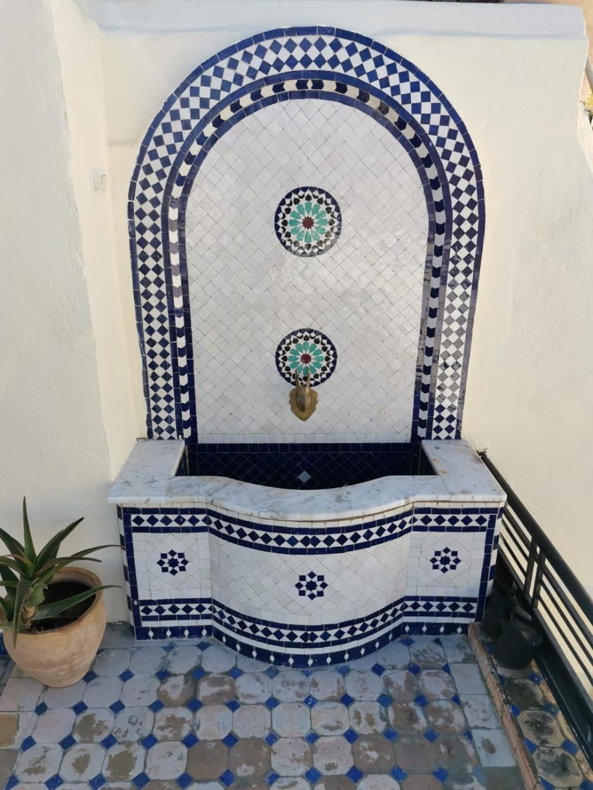 Riad Avec Terrasse Privee Et Piscine Partagee A 300M Fes Ngoại thất bức ảnh